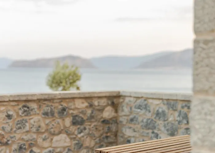 펜션 Katerina's Stone - 모넴바시아